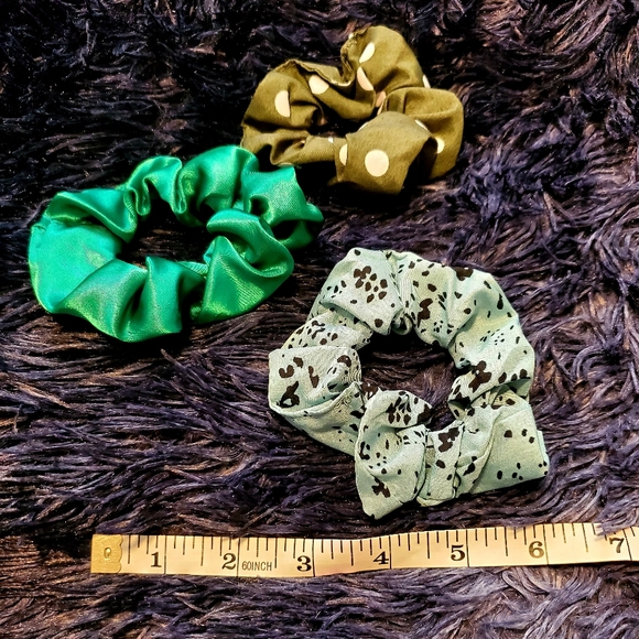 Scruchie Set - Picture 3 of 3